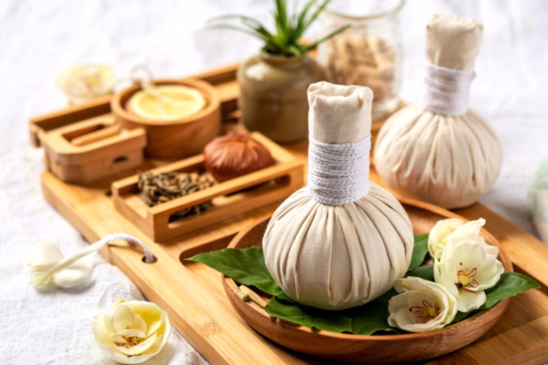 Thai herbal compress